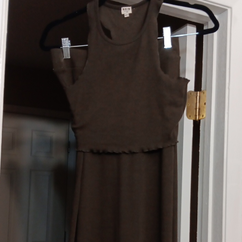 Uniqlo Red Razer-Back Brown Midi 2pc Skirt Set